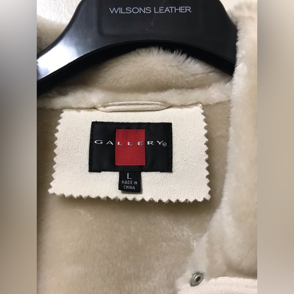 GALLERY Coat - Picture 2 of 6